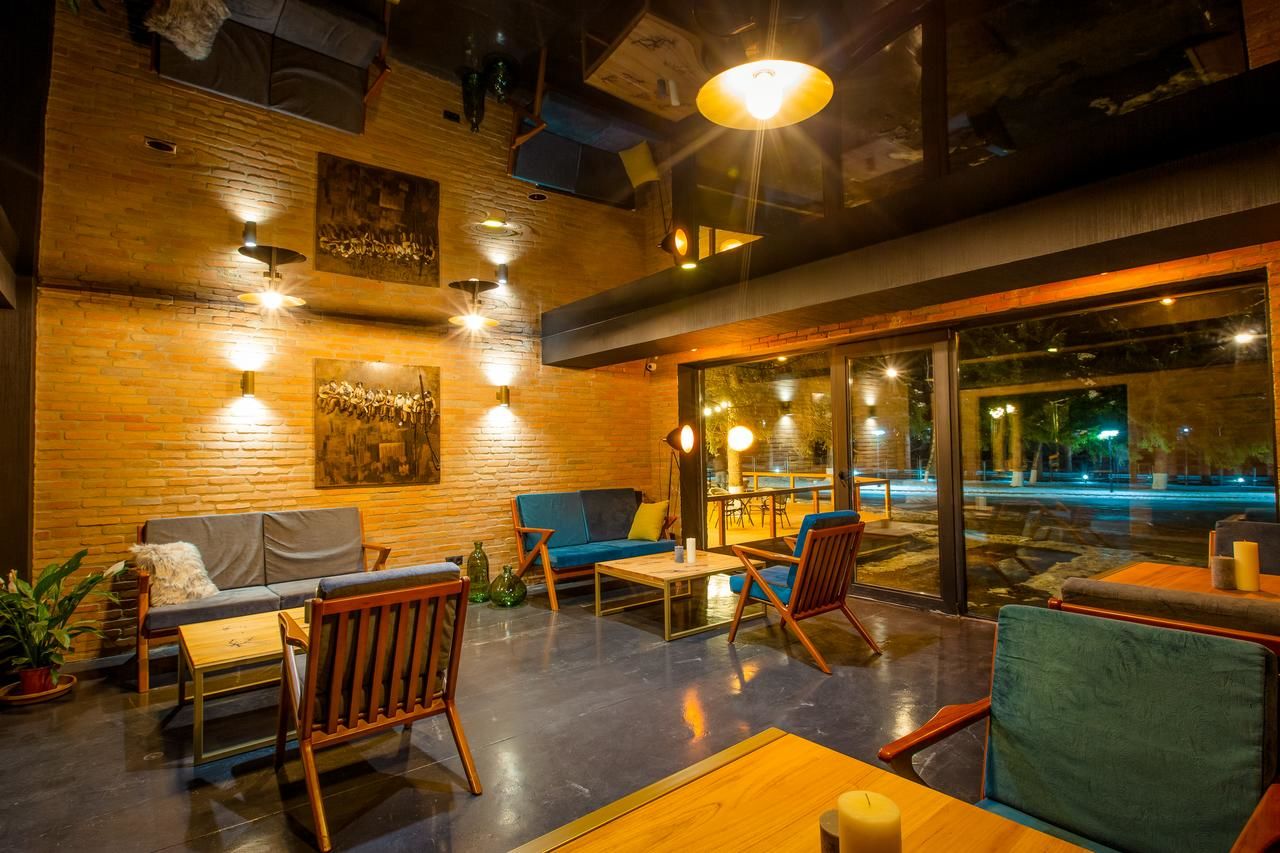 Отель Bakuriani Inn Бакуриани-9